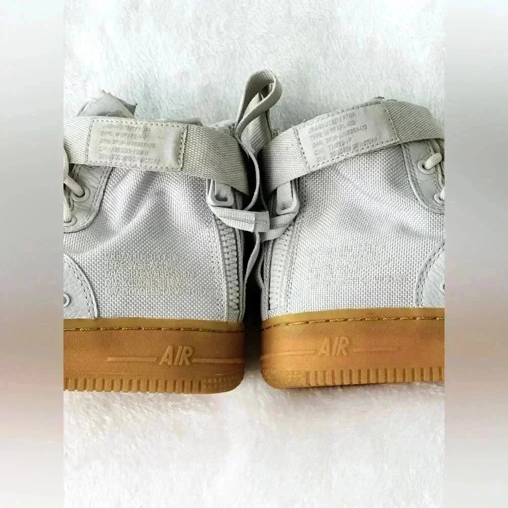 Nike SF Air Force 1 Mid Women’s Size 7